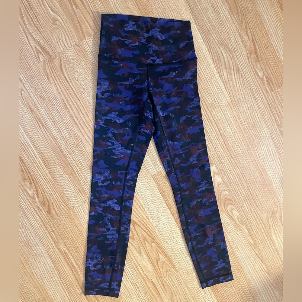 lululemon AlignHigh-Rise Pant 28" - purple/black camo. Like new condition